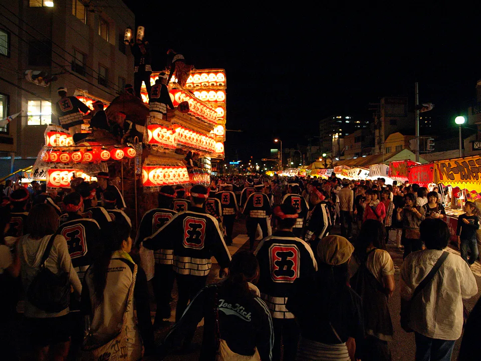 Kishiwada Danjiri 2026｜19 ก.ย. Yoimiya หรือ 20 ก.ย. Honmiya ไปวันไหนดี?