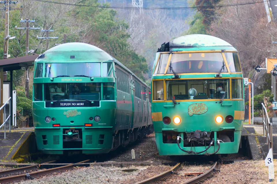 รถไฟท่องเที่ยวยูบุตันโนะโมริของ JR คิวชู