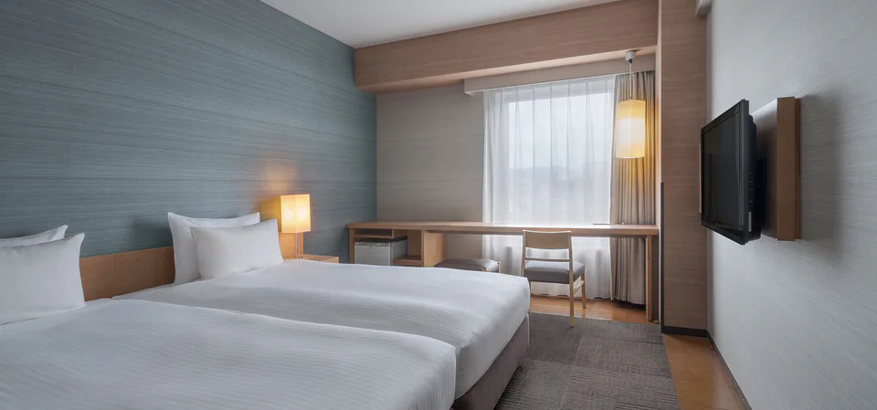ภาพจริงของ HOTEL RESOL TRINITY HAKATA เปรียบเทียบความสะดวกในการเดินกลับห้องและระยะทางจากสถานีในช่วงหลังมื้อเย็นในจูโซ