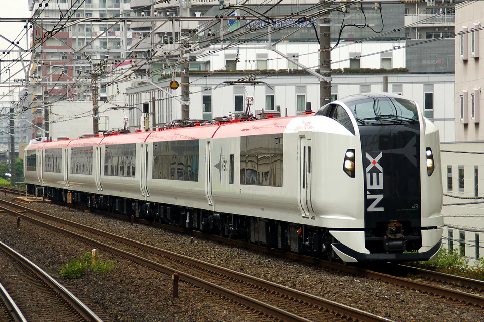 Narita Express E259 อยู่ในขอบเขต JR TOKYO Wide Pass แต่ควรเปิดใช้วันสนามบินเฉพาะเมื่อไม่ทำให้เสียหนึ่งในสามวันเดินทางไกลที่มีมูลค่าสูงกว่า