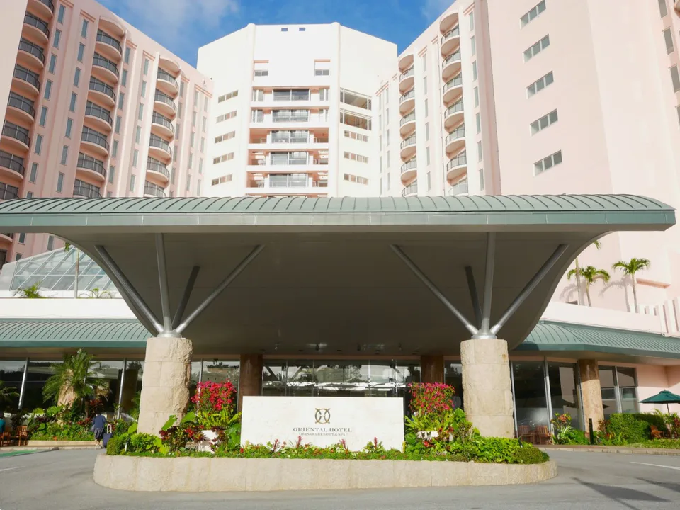 โรงแรมโอเรียนทอล โอกินาวา รีสอร์ท แอนด์ สปา|สระว่ายน้ำ 170 ม. คุ้มค่ากับการเดินไปชายหาด 7 นาทีไหม?