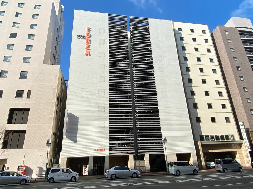 HOTEL FORZA Hakataeki Chikushiguchi I ตัวอย่างที่พักใกล้ Hakata Station สำหรับคืนมาถึงดึก