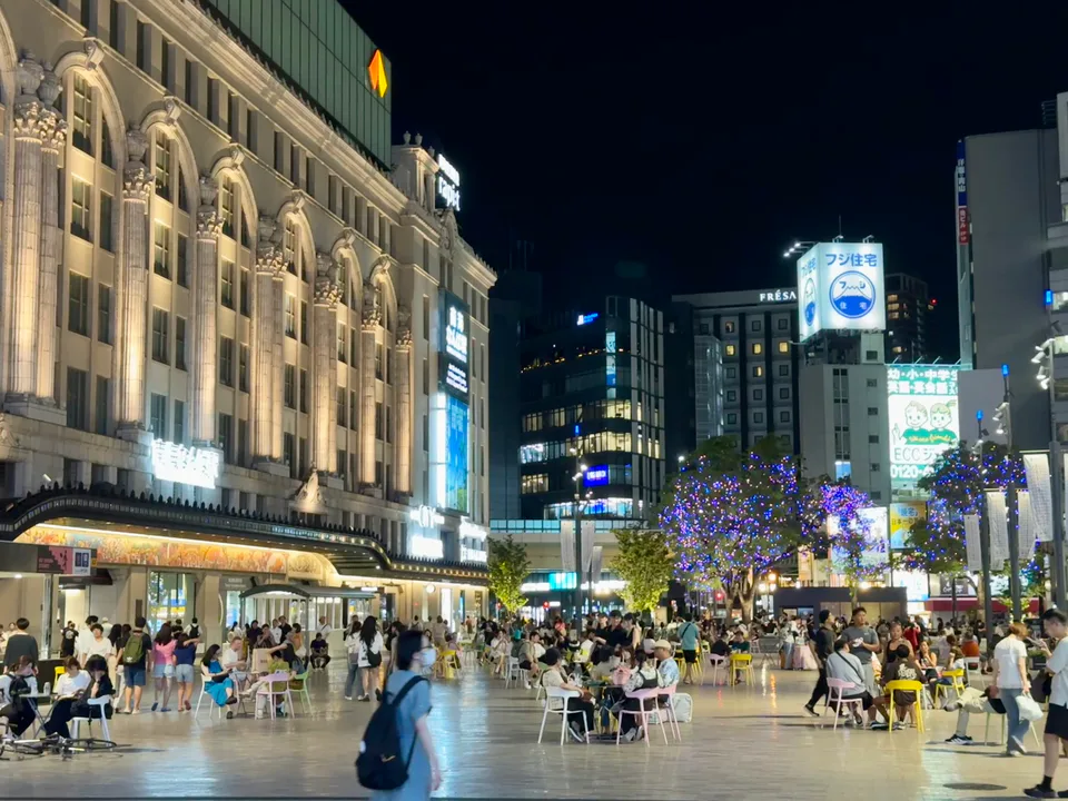 บริเวณนัมบะในโอซาก้า จุดที่ต้องแยกให้ชัดระหว่าง Osaka Metro, Nankai และ Kintetsu ก่อนเลือกโรงแรม