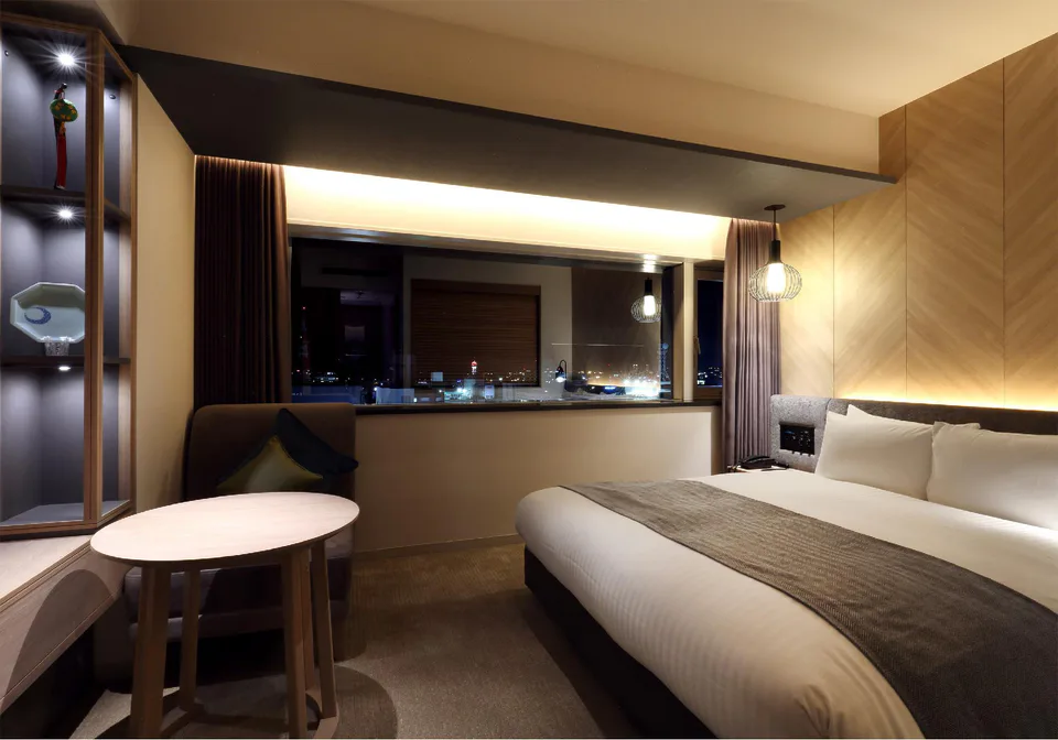 Solaria Nishitetsu Hotel Fukuoka ใน Tenjin สำหรับคู่รักที่ให้ความสำคัญกับช้อปปิ้งและทางกลับช่วงกลางคืน